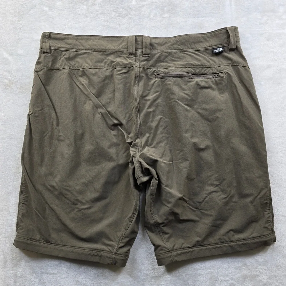 The North Face Hiking Shorts Mens 38 Olive‎ Green Nylon Stretch Convertible T738